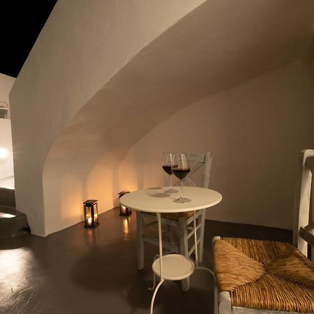 White Orchid Cave House & Studio Pyrgos Kallistis Ngoại thất bức ảnh